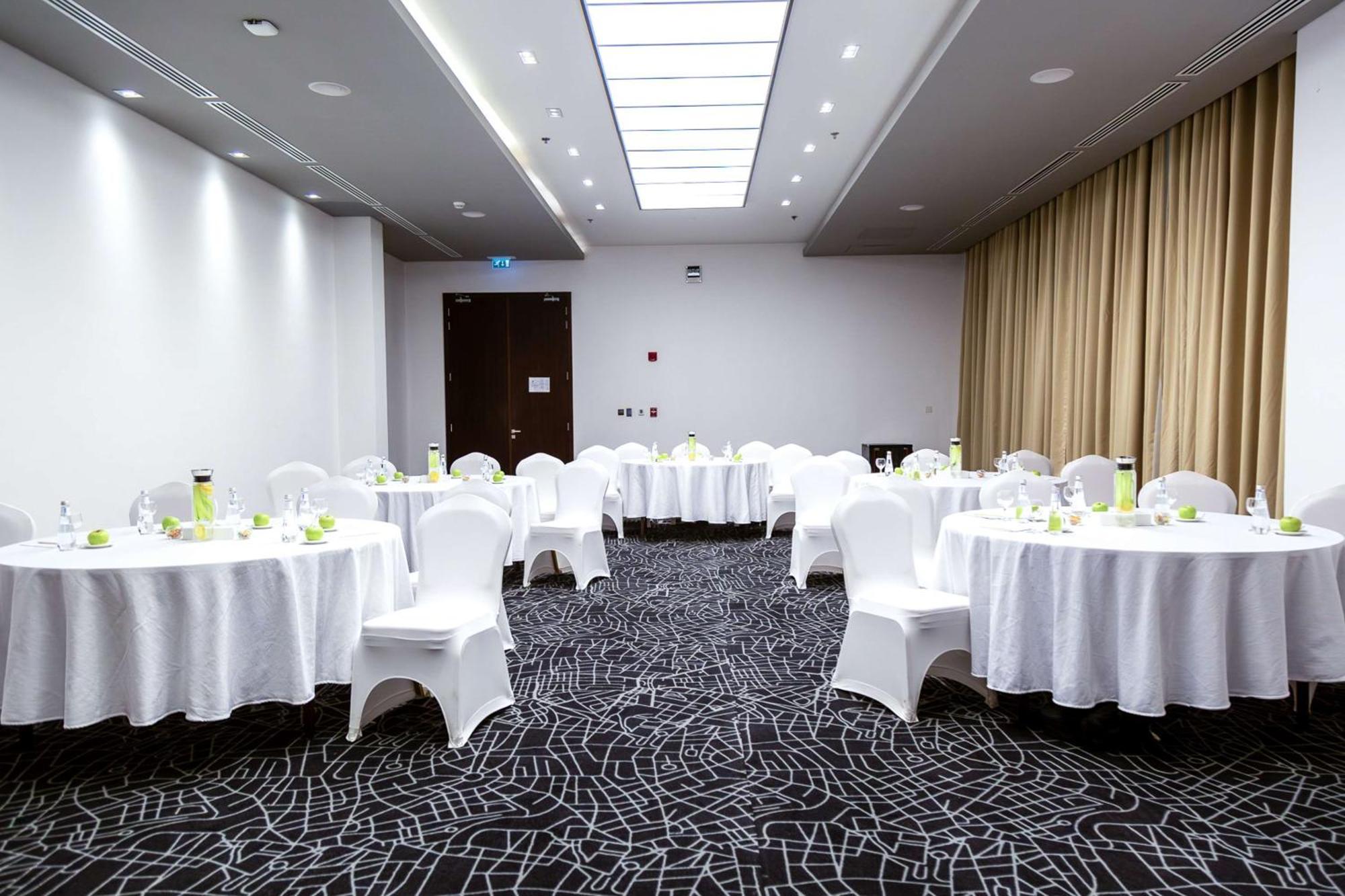 Radisson Hotel & Apartments Dammam Industrial City Luaran gambar
