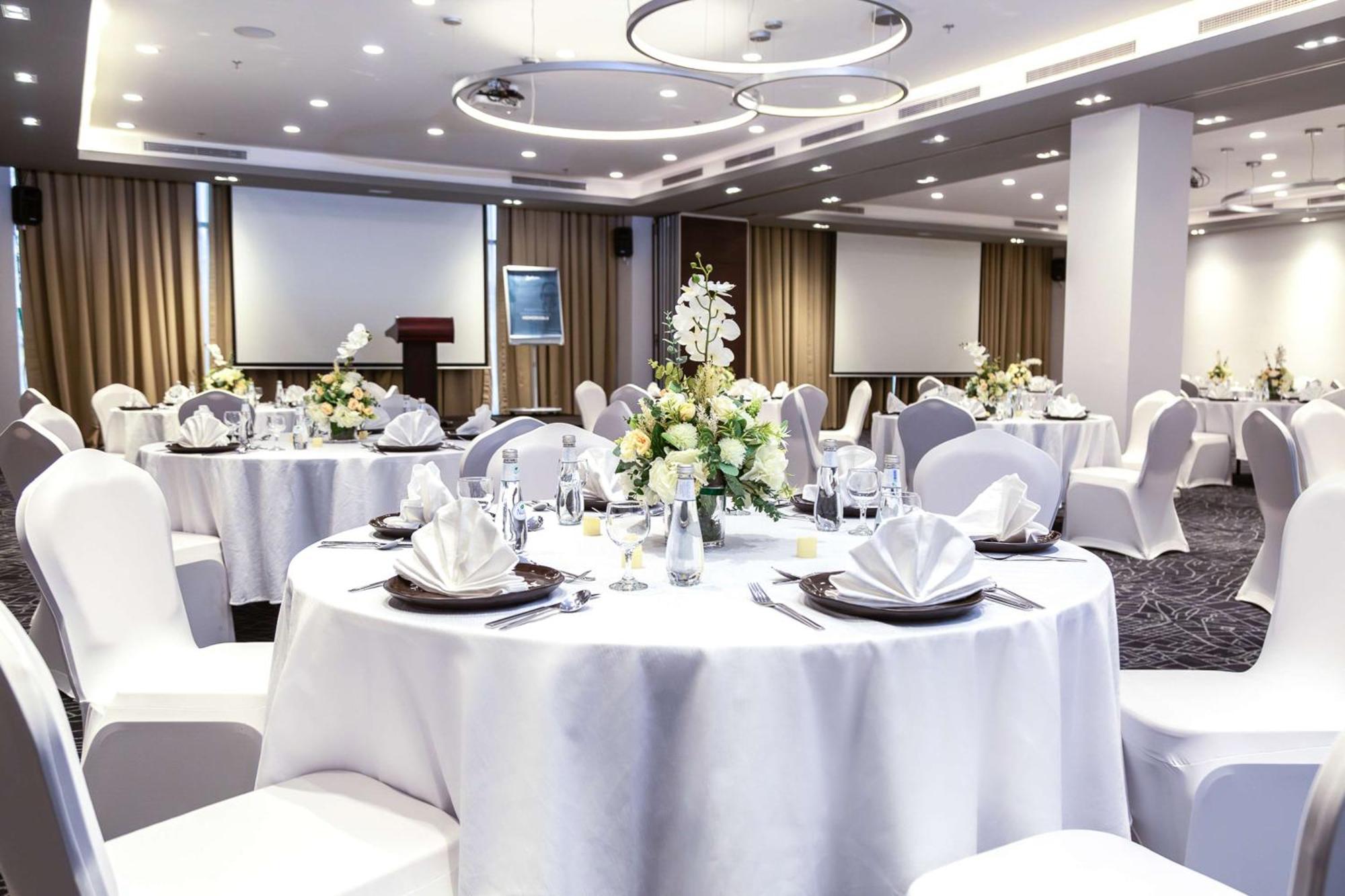 Radisson Hotel & Apartments Dammam Industrial City Luaran gambar